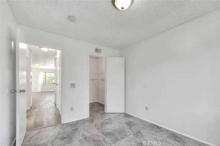 1104 S Mantle Lane 28d, Santa Ana, California 92705