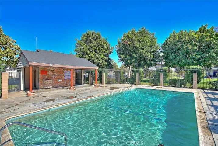 1104 S Mantle Lane 28d, Santa Ana, California 92705