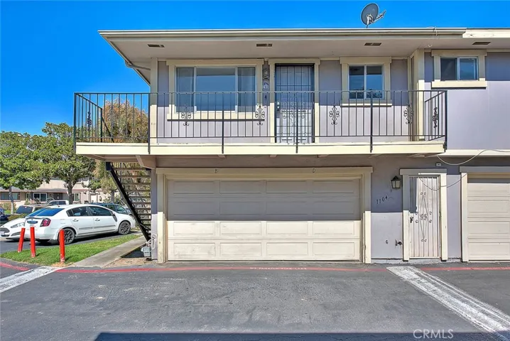 1104 S Mantle Lane 28d, Santa Ana, California 92705