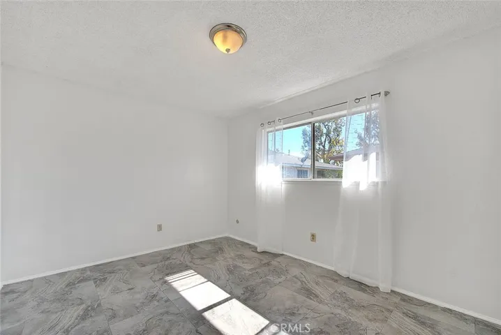 1104 S Mantle Lane 28d, Santa Ana, California 92705