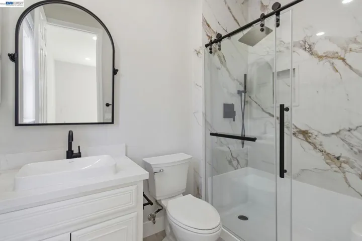 2nd floor bathroom 4