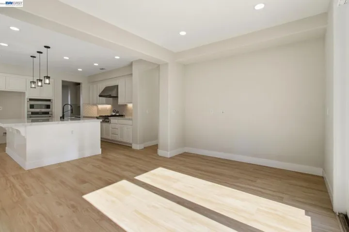 Formal Dining Room 1