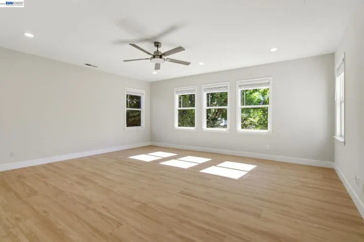 2nd Floor Master Bedroom 6