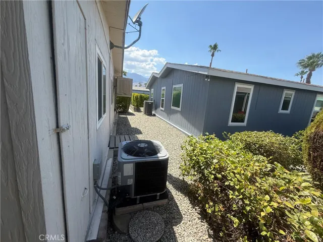 42 Coble Dr, Cathedral City, California 92234