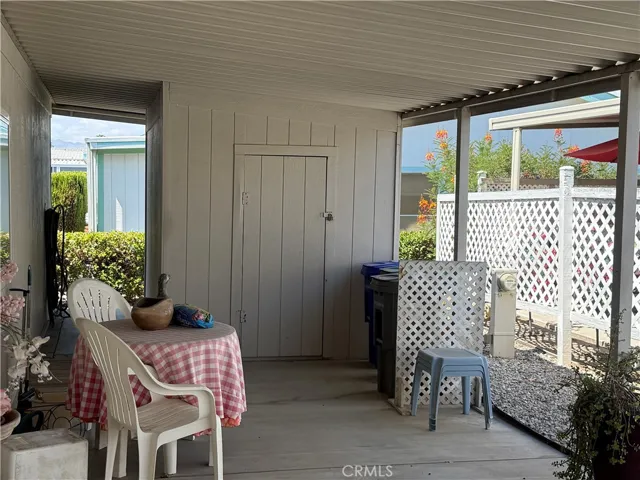 42 Coble Dr, Cathedral City, California 92234