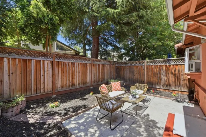 117 Gladys Avenue, Mountain View, California 94043