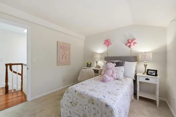 117 Gladys Avenue, Mountain View, California 94043