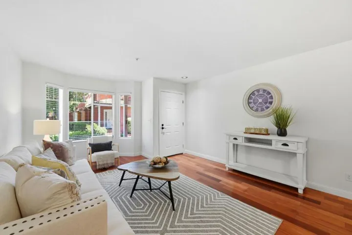 117 Gladys Avenue, Mountain View, California 94043