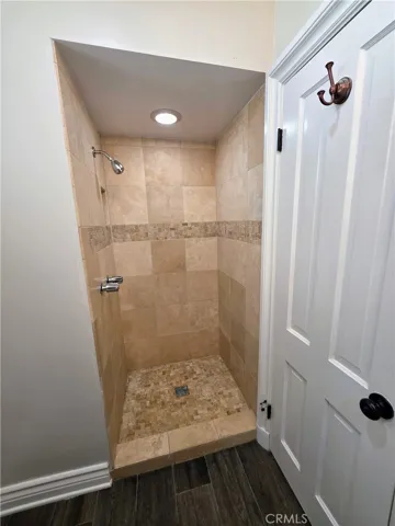 16009 Acre Street, North Hills, California 91343