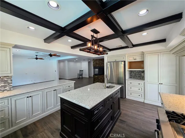 16009 Acre Street, North Hills, California 91343