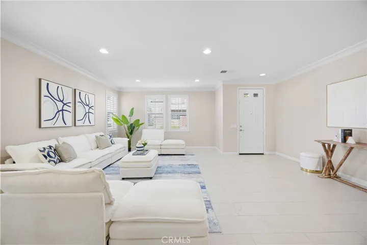 205 Summit, Lake Forest, California 92630