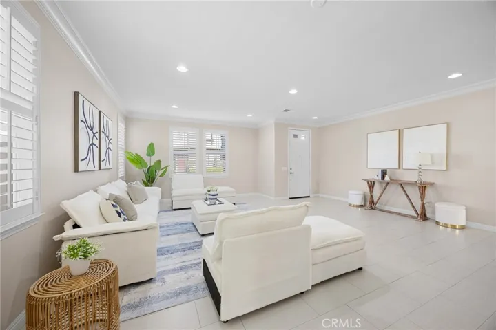 205 Summit, Lake Forest, California 92630