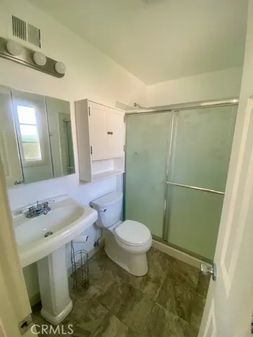 Main Bedroom Bath