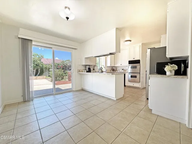 Breakfast Room Towards Kitchen