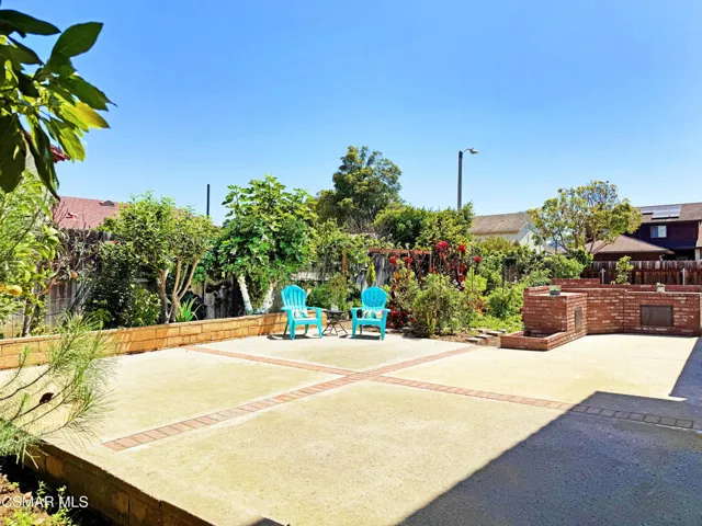 Backyard Patio towards Garden