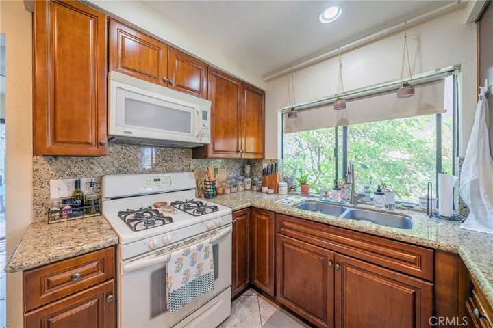 12 Silkberry, Irvine, California 92614