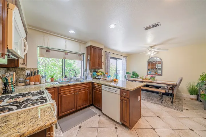 12 Silkberry, Irvine, California 92614