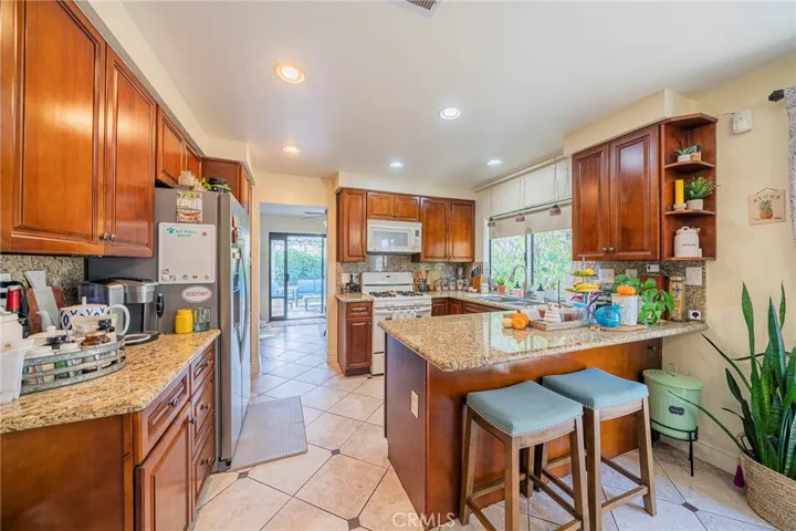 12 Silkberry, Irvine, California 92614
