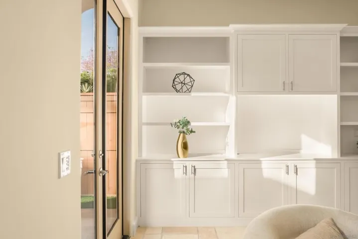 438 H, Coronado, California 92118