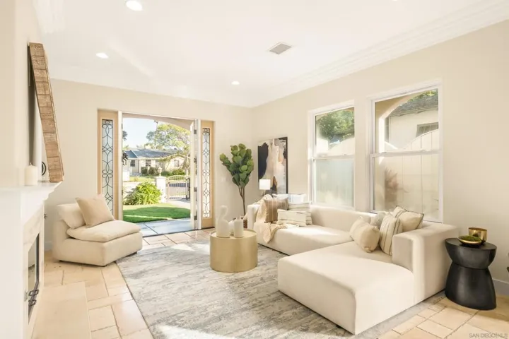438 H, Coronado, California 92118
