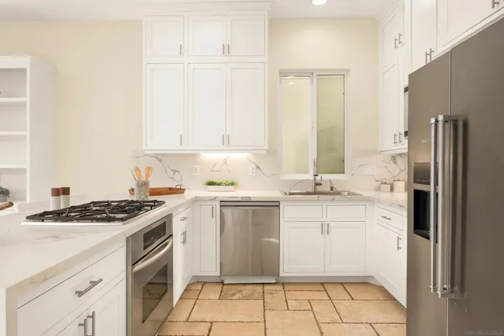 438 H, Coronado, California 92118