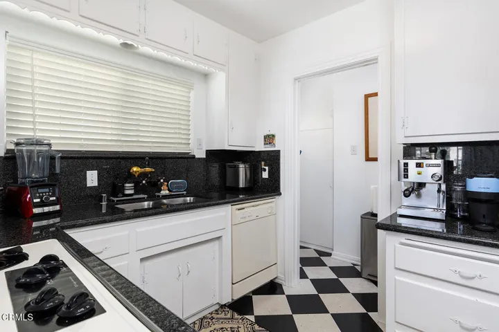 1532 Ridgeway Dr 014-mls
