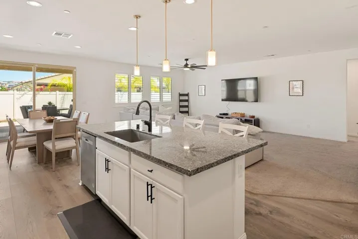 34092 Coventry Lane, Winchester, California 92596