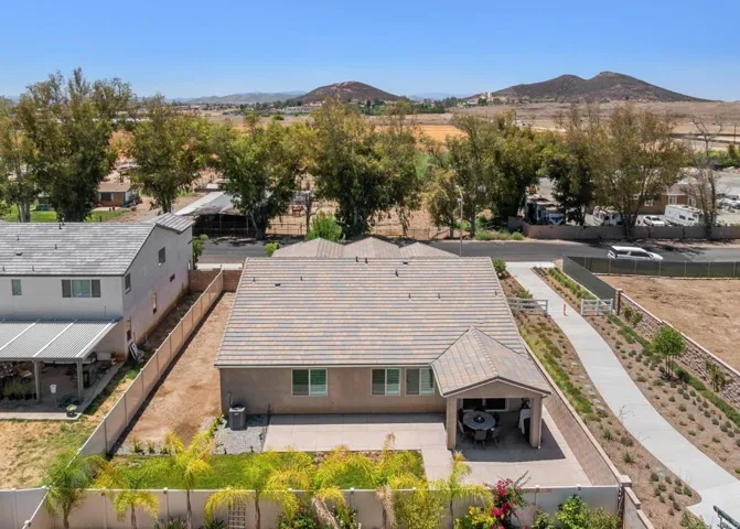 34092 Coventry Lane, Winchester, California 92596