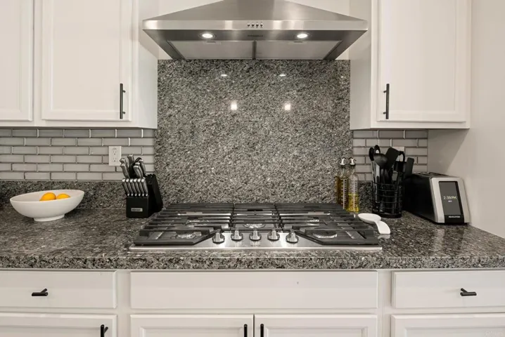 34092 Coventry Lane, Winchester, California 92596
