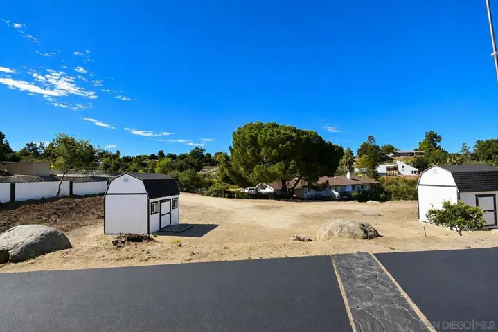 PERFECT FOR HORSE CORRALS OR RV GARAGE
