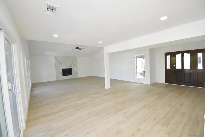 614 Sneath Way, Alpine, California 91901
