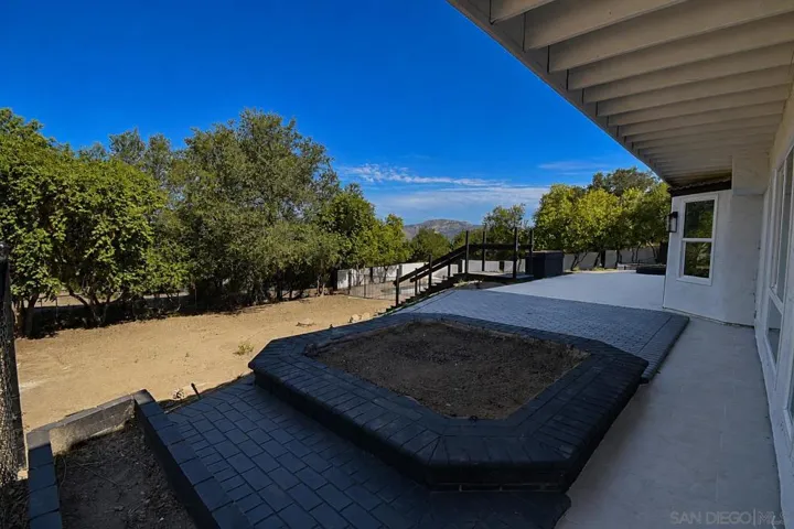 614 Sneath Way, Alpine, California 91901