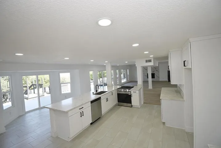 614 Sneath Way, Alpine, California 91901