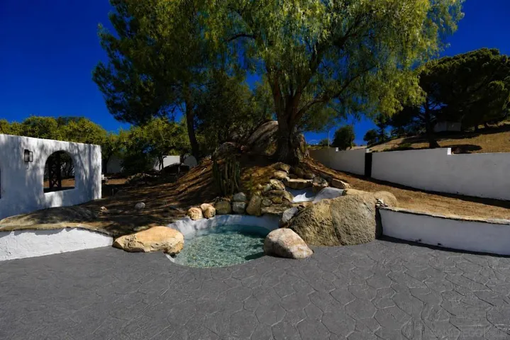 614 Sneath Way, Alpine, California 91901