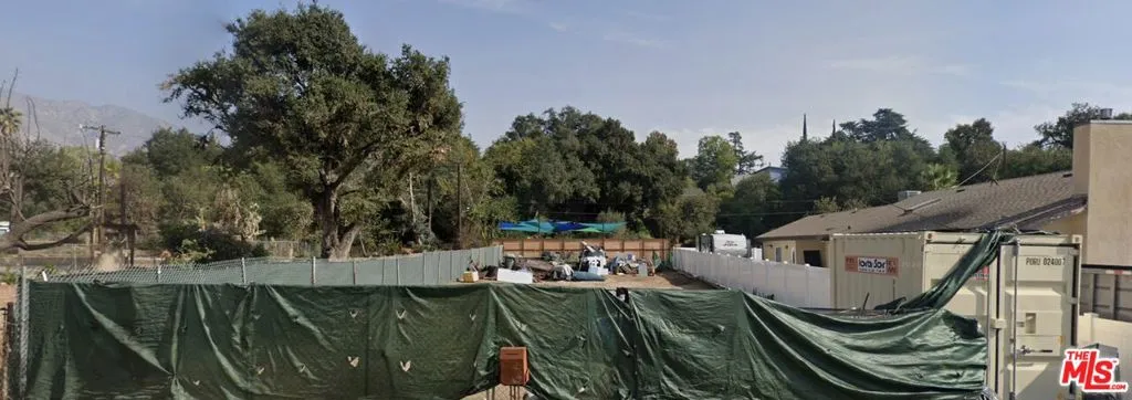2100 Glenrose Avenue, Altadena, California 91001