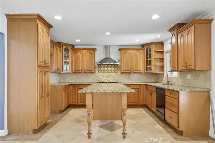 12312 Newport, Santa Ana, California 92705