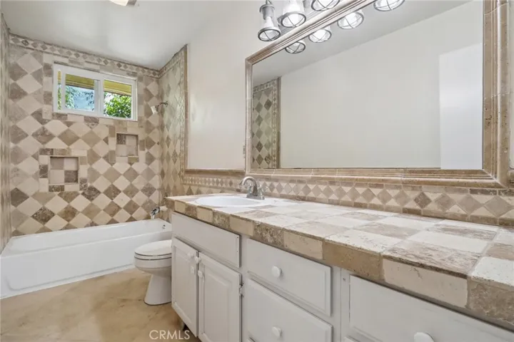 12312 Newport, Santa Ana, California 92705