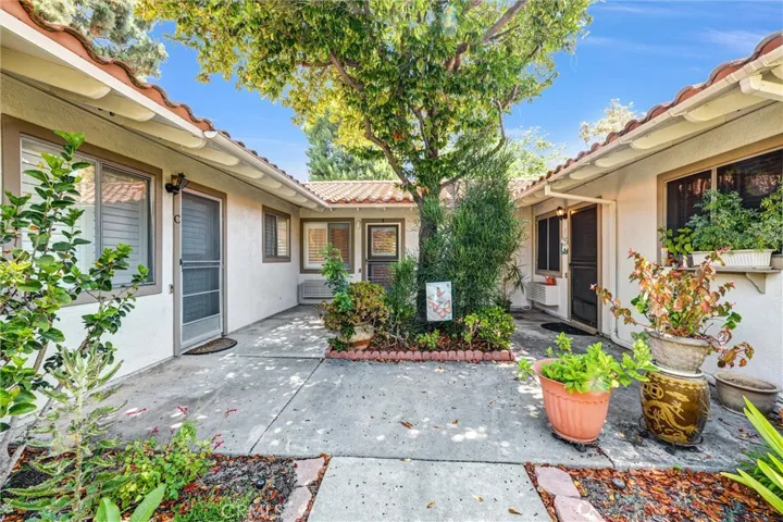 2312 Via Puerta B, Laguna Woods, California 92637