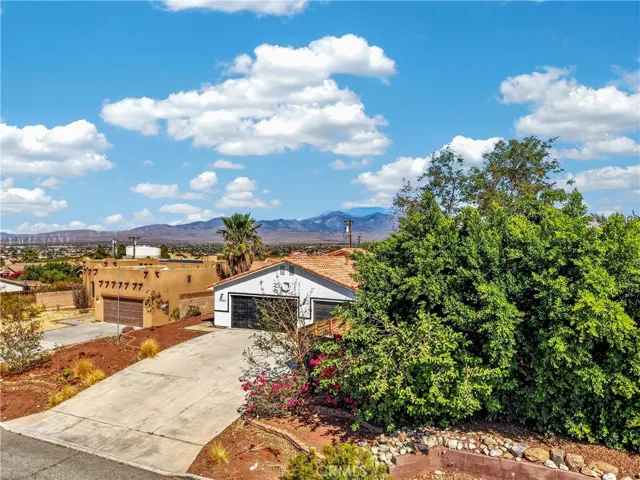 13437 Cuando, Desert Hot Springs, California 92240
