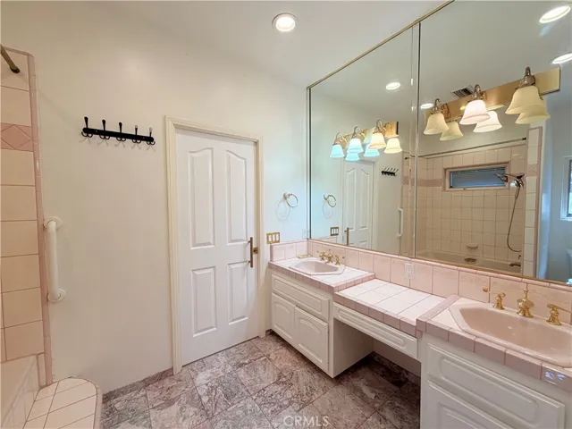 5190 Via Del Valle, La Verne, California 91750