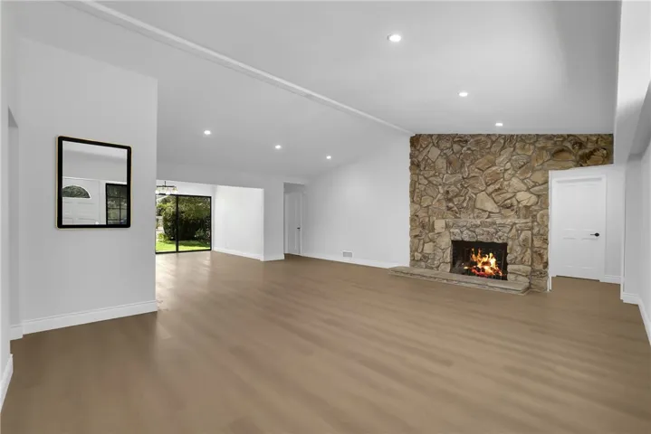 325 W Le Roy Avenue, Arcadia, California 91007