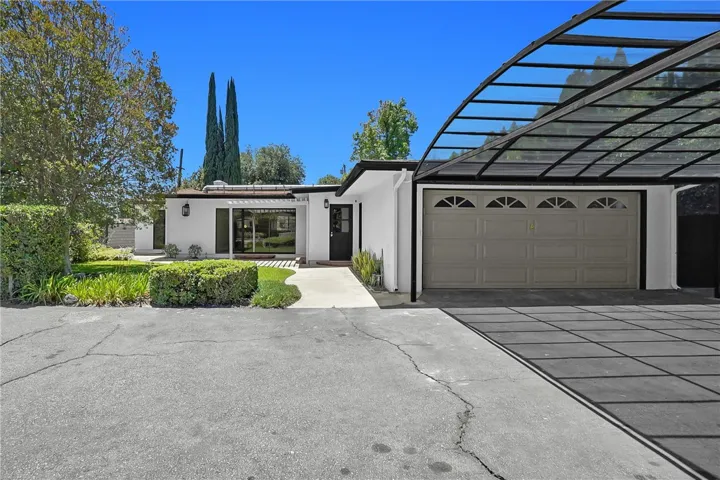 325 W Le Roy Avenue, Arcadia, California 91007
