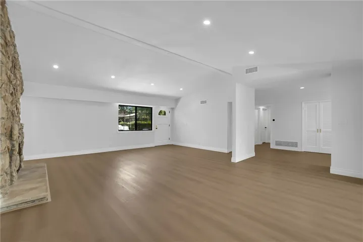 325 W Le Roy Avenue, Arcadia, California 91007