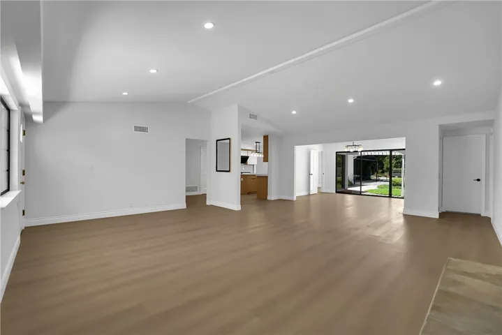 325 W Le Roy Avenue, Arcadia, California 91007