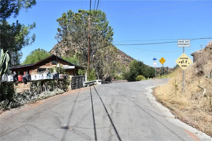 1947 Lookout Drive, Agoura Hills, California 91301