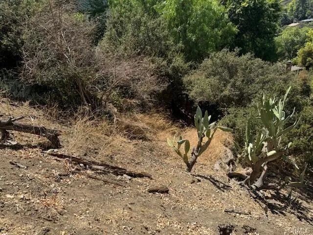 1947 Lookout Drive, Agoura Hills, California 91301