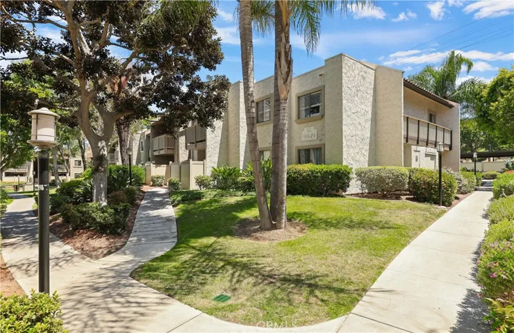 9949 Azuaga G103, San Diego, California 92129