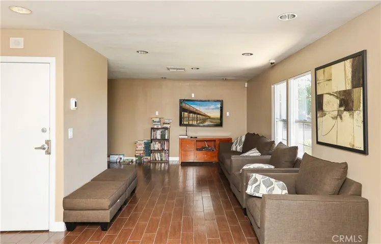9949 Azuaga G103, San Diego, California 92129