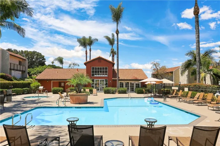 9949 Azuaga G103, San Diego, California 92129