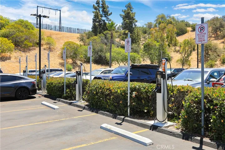 9949 Azuaga G103, San Diego, California 92129
